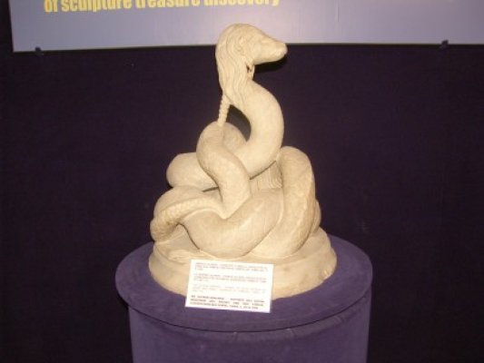 Şarpele Glykon, statuetă descoperită şi expusă doar în Constanţa